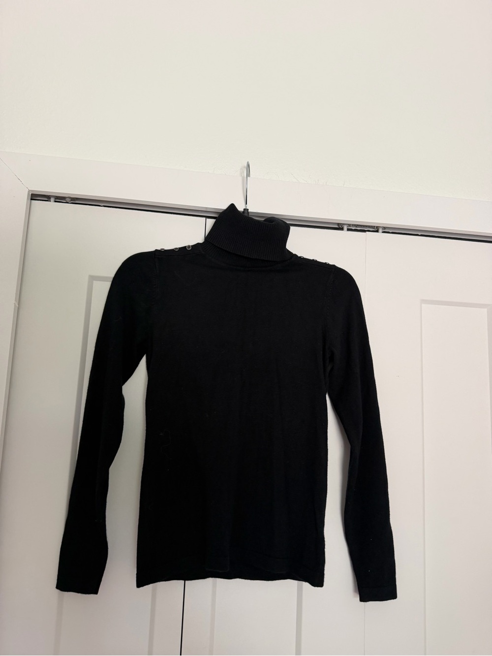 The Limited Black Turtleneck Women's Sweater - Classic Knit